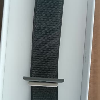 Apple Watch Kordon Renk Solması Sorunu