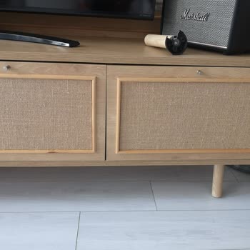 Kurulum Sorunu Ve İlgisizlik: Vivense TV Ünitesi Hayal Kırıklığı