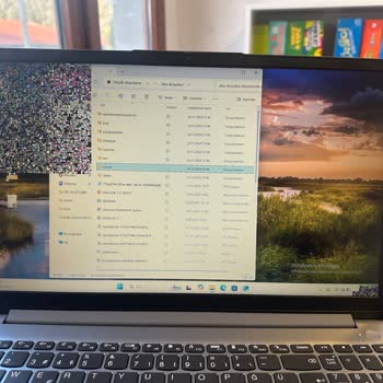 My Lenovo Laptop Fails to Start, Customer Service Unreachable