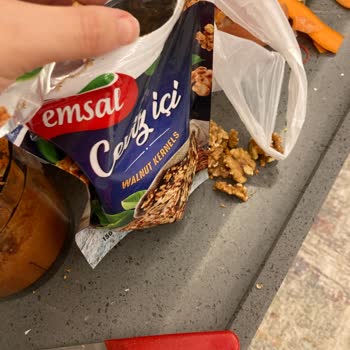 Migros'tan Aldığım Ceviz İçinden Örümcek Ağı Çıktı!