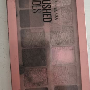Defective Maybelline The Blushed Nudes Palette Ruined Makeup Bag