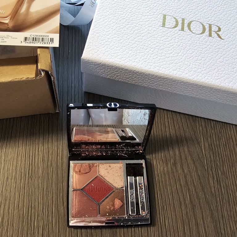 Kırık Gelen Dior Far Ve Yetersiz Müşteri Hizmeti