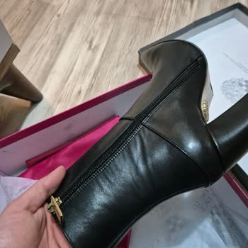 Boyner'den Yıpranmış Ayakkabı Şoku