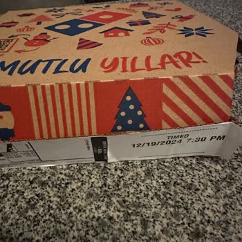 Domino's Pizza'dan Gelen Sağlık Sorunu Ve İlgisizlik