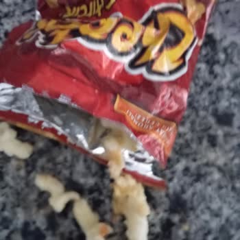 Bebek İçin Aldığımız Cheetos'tan Gelen Kötü Koku Tehlikesi