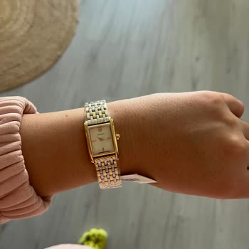 Tory Burch Saat Pil Değişiminde Müşteri Mağduriyeti