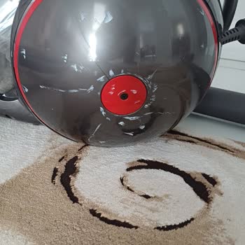 Dyson Süpürge Tekerlekleri Hızla Eskidi
