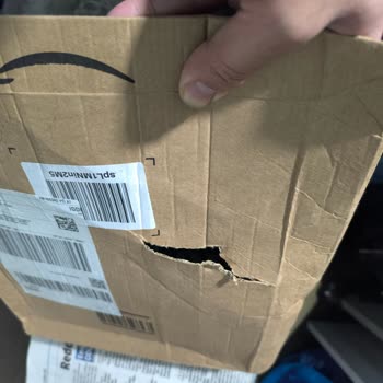 Kargo Paketlerim Sürekli Yırtılıyor Ve Kontrol Ediliyor