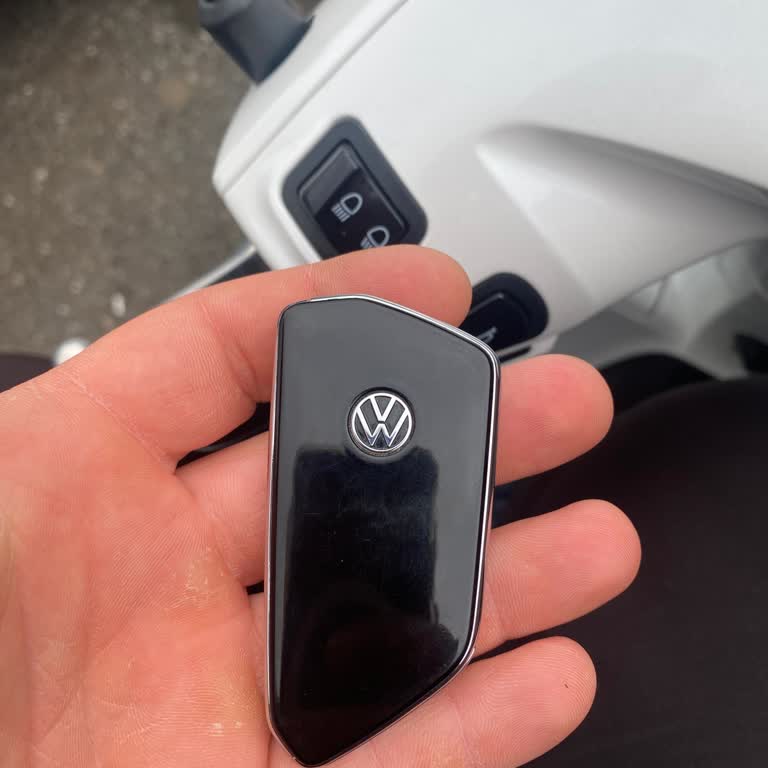 Golf 8 Life Aracımın Kumanda Pili Sorunu Çözülmüyor