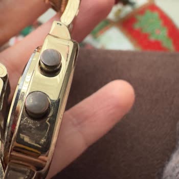 Nine West Saatlerinde Oksitlenme Sorunu