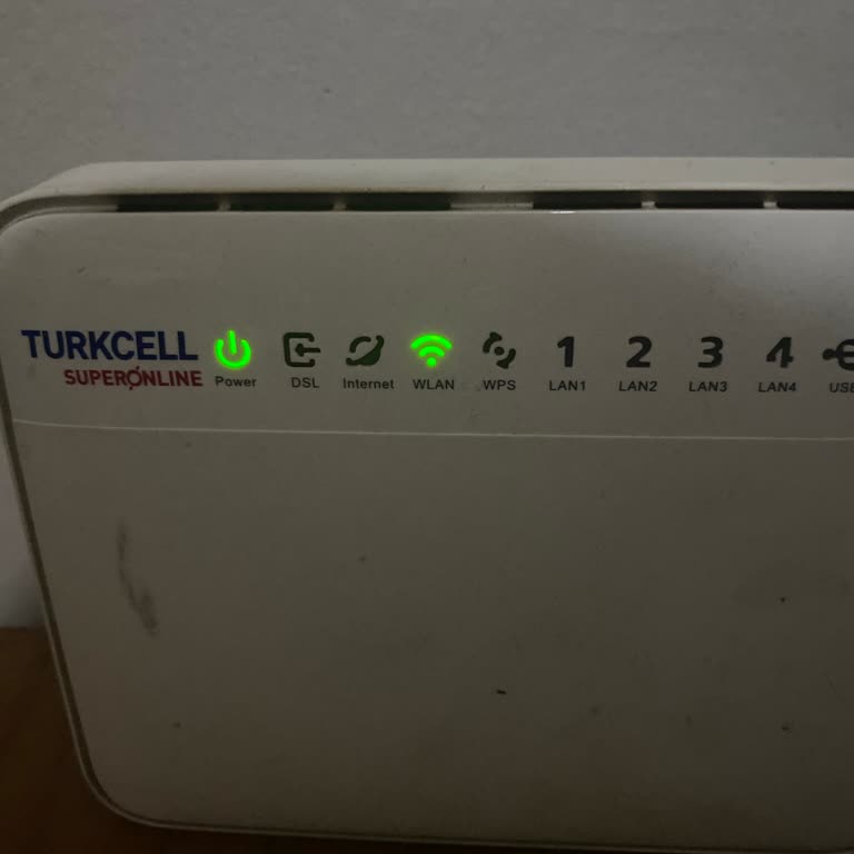 Sürekli İnternet Kesintileri Ve Yetersiz Müşteri Hizmeti