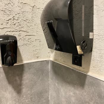 Hijyen Sorunları: Elit Mekana Yakışmayan Durum