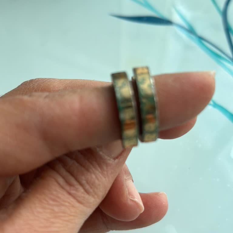 Çelik Küpelerin Beklenmedik Kararması