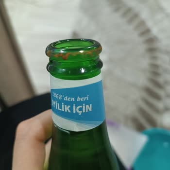 Kızılay Maden Suyu Şişesinde Küf: Sağlık Tehlikesi!