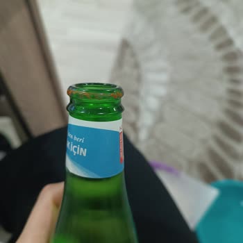 Kızılay Maden Suyu Şişesinde Küf: Sağlık Tehlikesi!