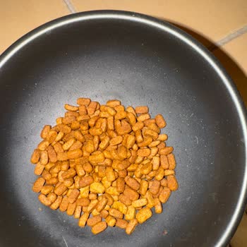 Yanlış Mama Gönderimi Ve Kedimin Reddettiği Ürün