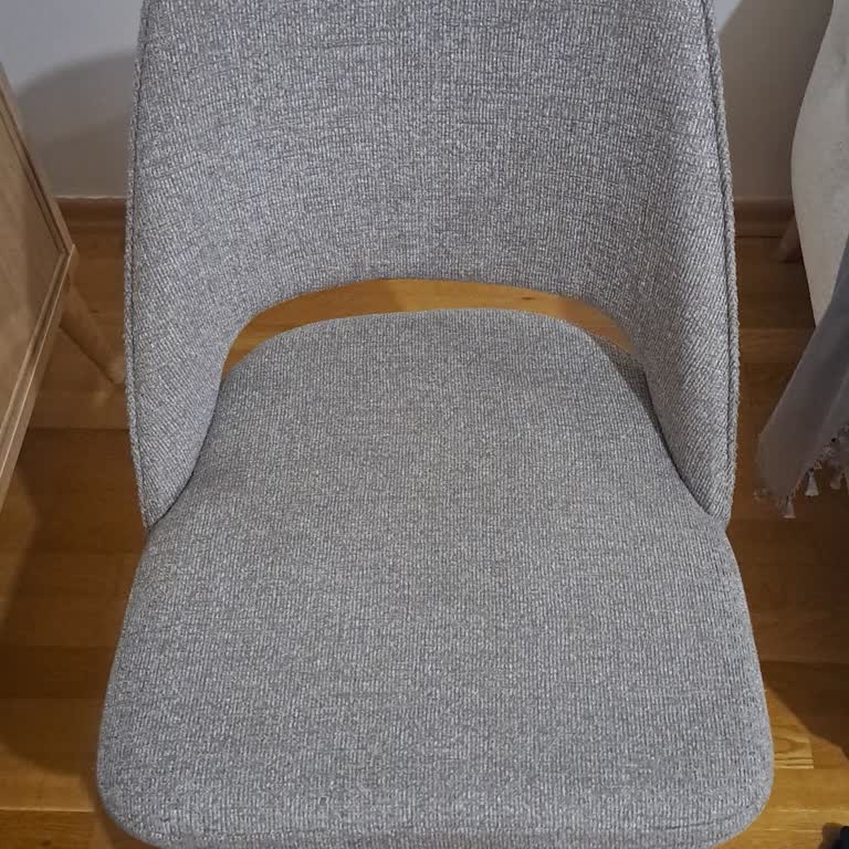 Yanlış Renk Ve Kirli Sandalye: İstilbal'in Çözülemeyen Sorunları