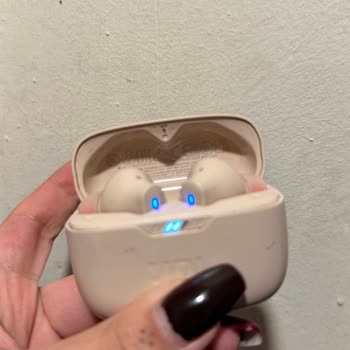 JBL TUNE230NC TWS Kulaklık Şarj Sorunu