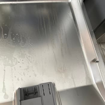 Paslanmazlık Garantisi Olan Bulaşık Makinesi Paslandı!