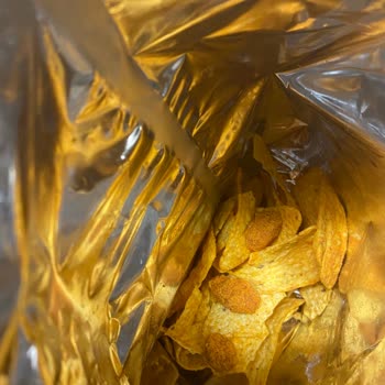 Doritos Cipsinde Garip Parçalar: Ne Yediğimizi Biliyor Muyuz