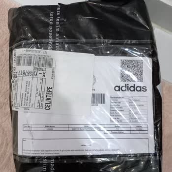 Adidas'tan Beklenmedik Uzun Süreli Değişim Süreci
