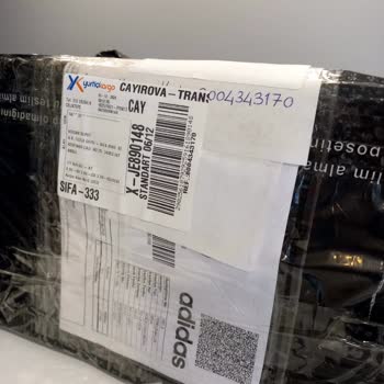 Adidas'tan Beklenmedik Uzun Süreli Değişim Süreci