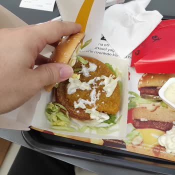 Yanlış Sipariş Ve İlgisiz Kasiyer Deneyimi