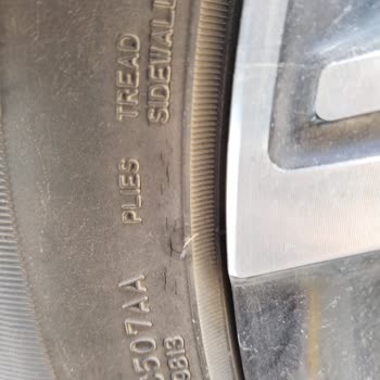 Dunlop Lastiklerin Beklenmedik Çatlaması