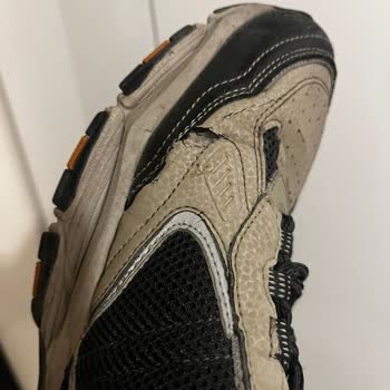 Skechers Ayakkabıda Üretim Hatası Ve Müşteri Mağduriyeti