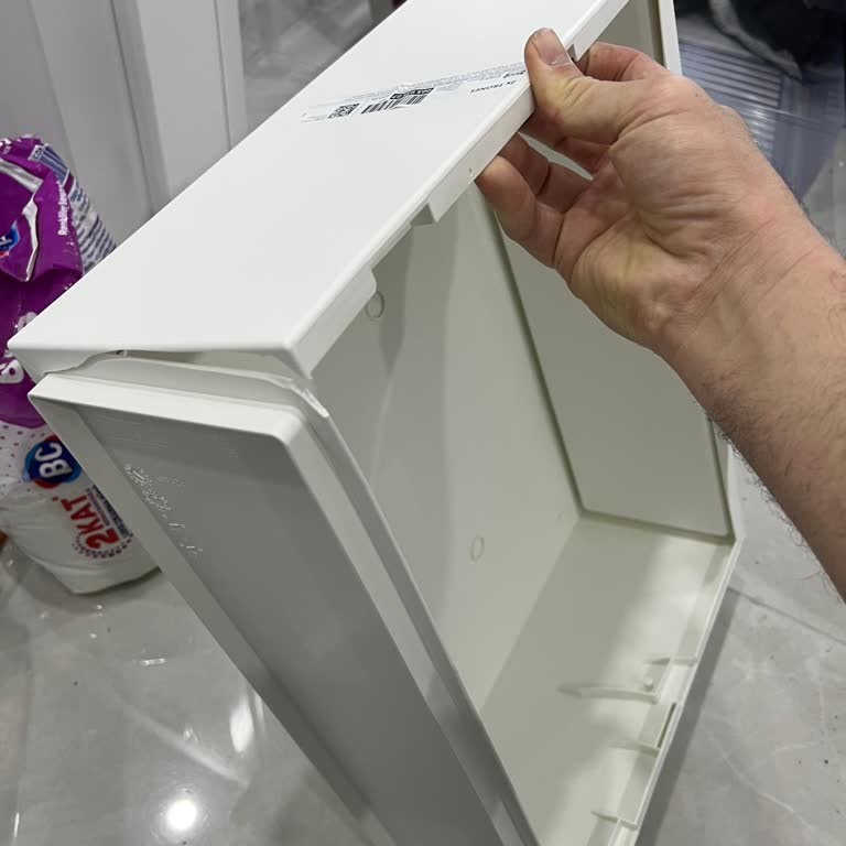 Kırık Ayakkabılık Ve Müşteri Hizmetleri Sorunu