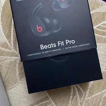Beats Fit Pro, auriculares usados vendidos como nuevos en Amazon