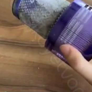 Dyson V12 Detect Slim Absolute Süpürge Filtre Temizliği Uyarısı
