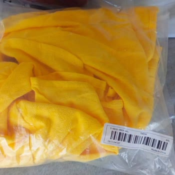 Temu Delivered My Quality T-Shirts in Trash Packaging Despite My Complaint