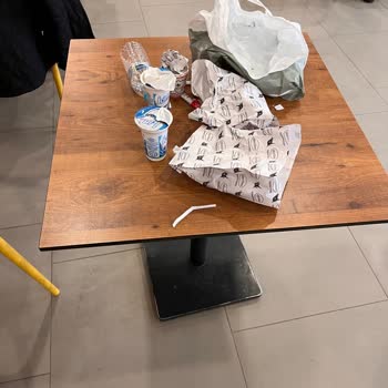 Bursa Şehir Hastanesi Kantininde Temizlik Sorunu