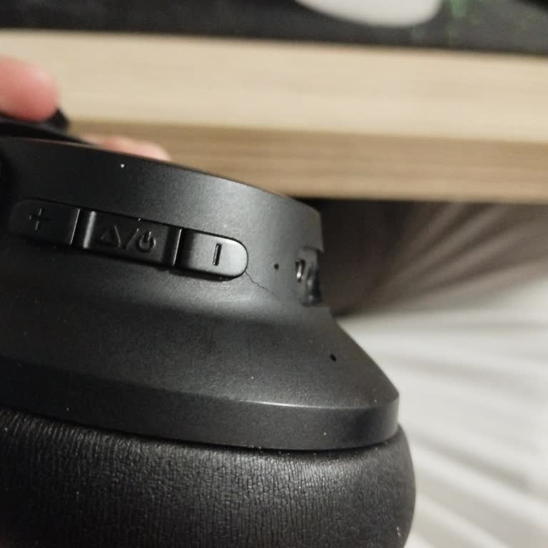 Anker Soundcore Q21i NC, grietas y funda perdida tras reparación