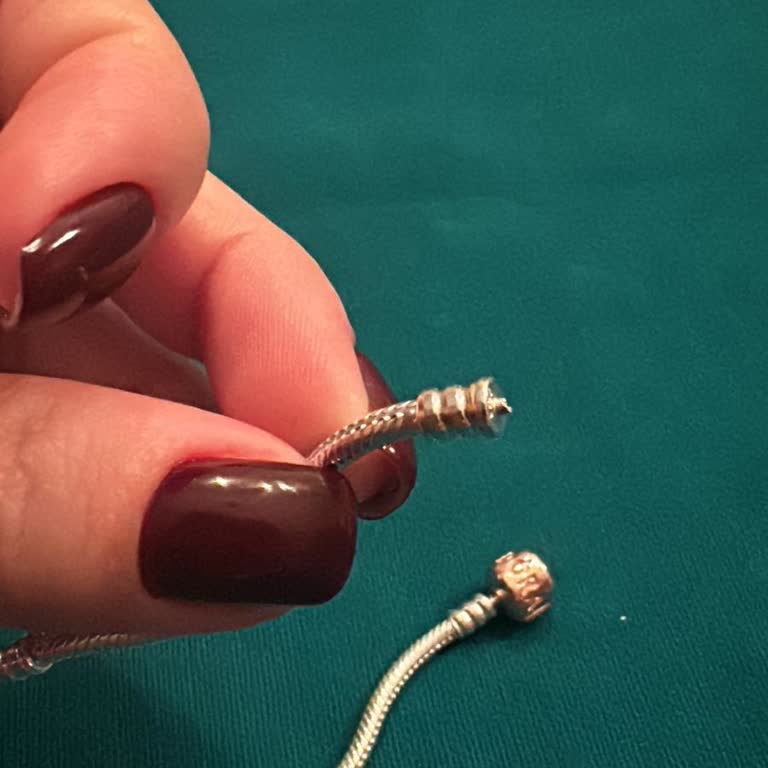 Pandora'dan Aldığım Bileklik Kırıldı, Çözüm Bulunamıyor