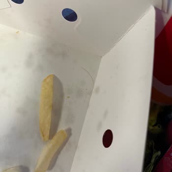 Burger King'de Hijyen Sorunu Ve Saygısız Hizmet