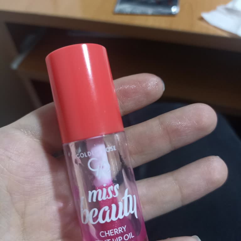 Sızdıran Lip Oil: Çantamı Mahvediyor!