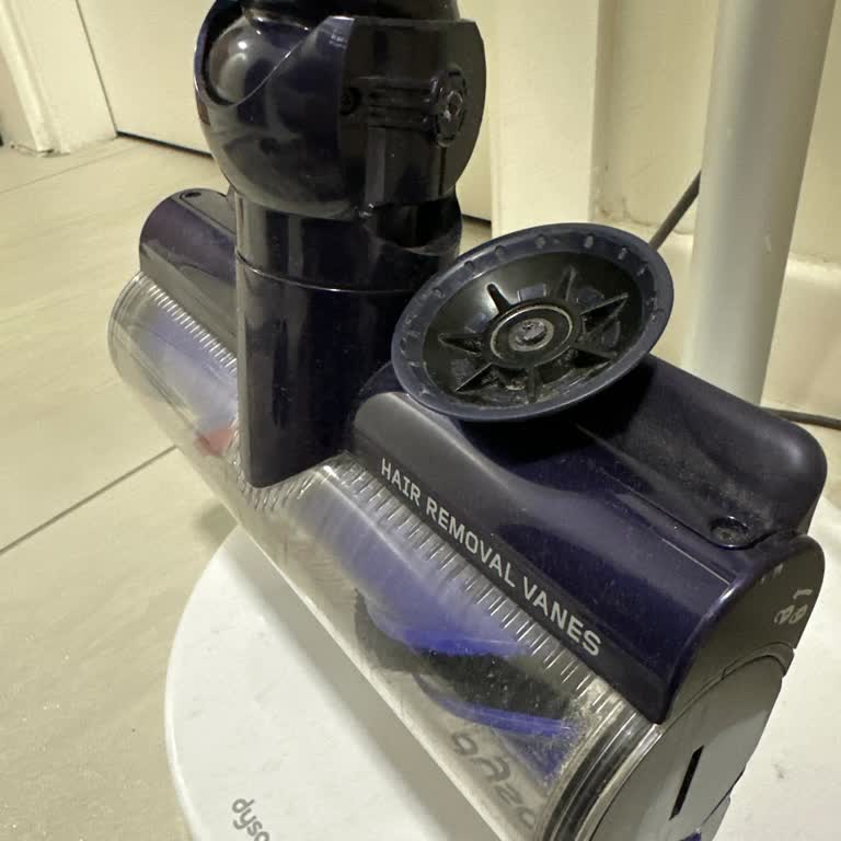 Dayanıksız Süpürge Başlığı Ve Yetersiz Müşteri Hizmetleri