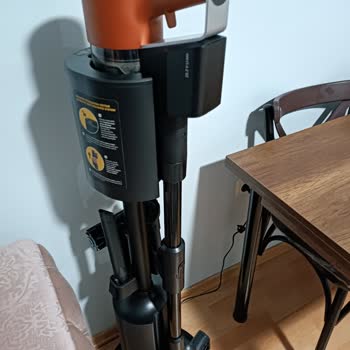 Sürekli Tıkanan Süpürgeyle Temizlik İmkansız