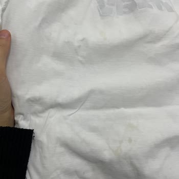 Arçelik Çamaşır Makinesi Sorunu: Sarı Lekeler Ve İlgisiz Servis