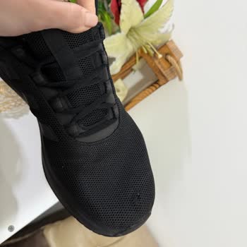 Adidas Ayakkabılarda Tekrarlayan Deformasyon Sorunu