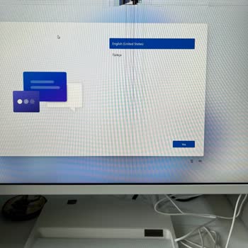 Media Markt Sıfır Bilgisayarda Kırık Ekran Şoku