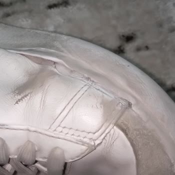 Ayakkabıda Kalite Sorunu Ve İade Sürecinde Hayal Kırıklığı