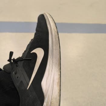 Nike Ayakkabının Kalitesizliği ve Utandıran Sorunlar