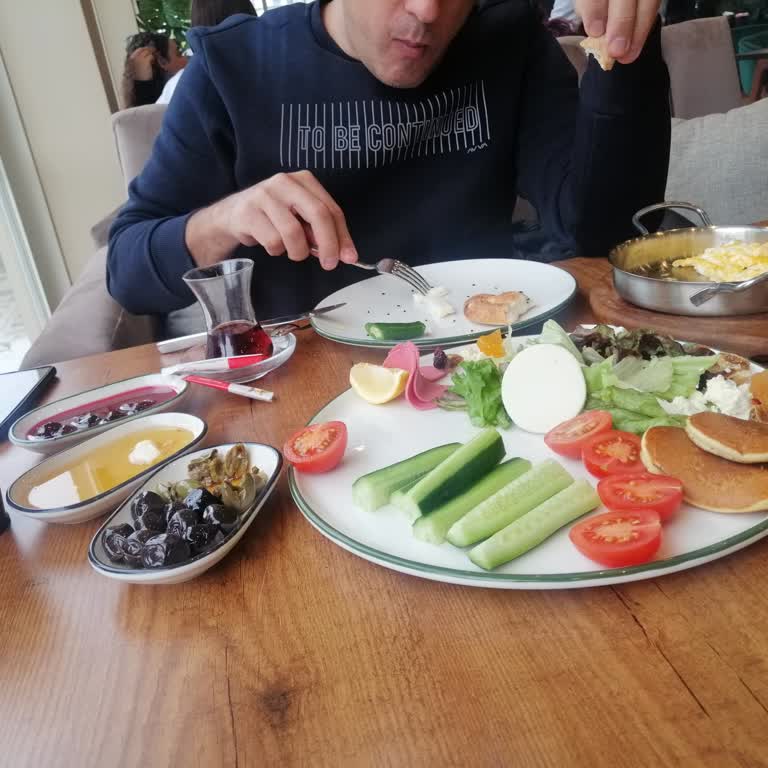 Eksik Hizmet Ve Yanıltıcı Görseller