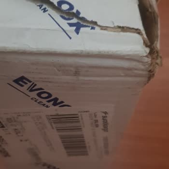 Özensiz Paketleme Ve İlgisiz Müşteri Hizmeti