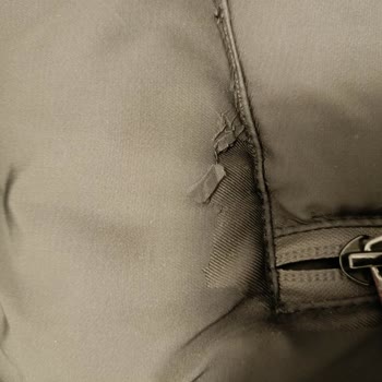 DeFacto Montun Yüzeyinde Soyulma Sorunu