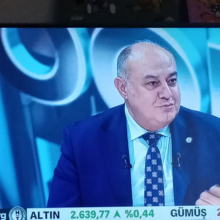 Bloomberg TV Alt Yazı Hataları Can Sıkıyor