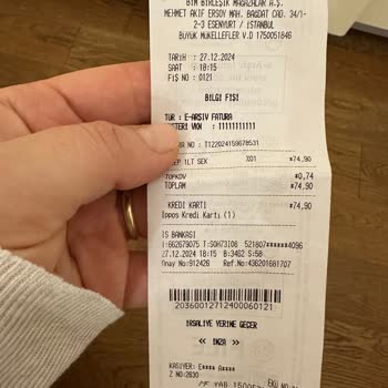 Sek Marka Salebin İçinden Böcek Çıkması Şoku